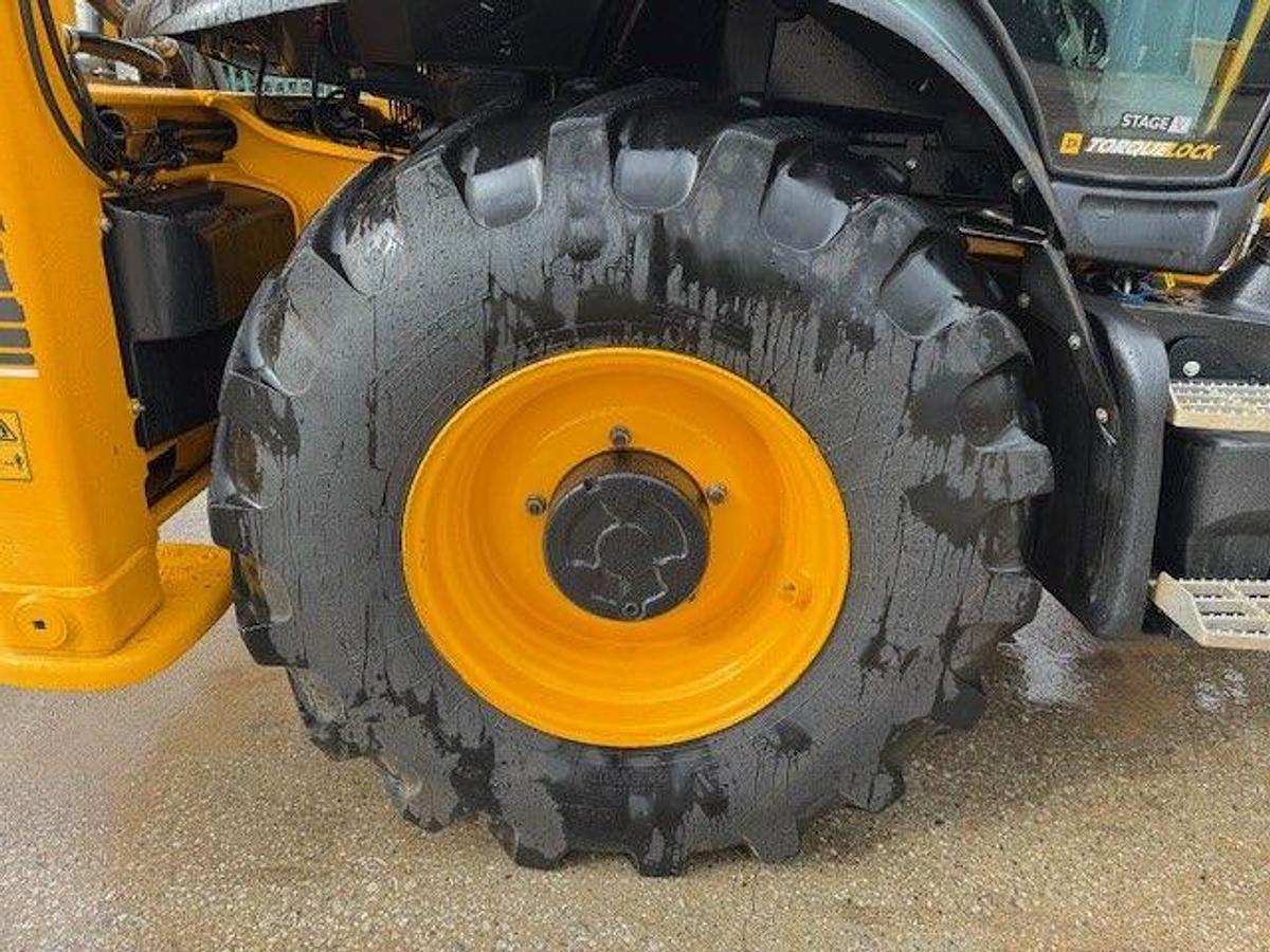 Used 2024 JCB 3CX Sitemaster Backhoe Loader