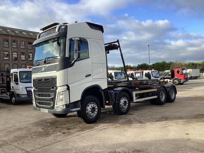 Used 2018 Volvo FH500 Globe Trotter 8x4 Hookloader