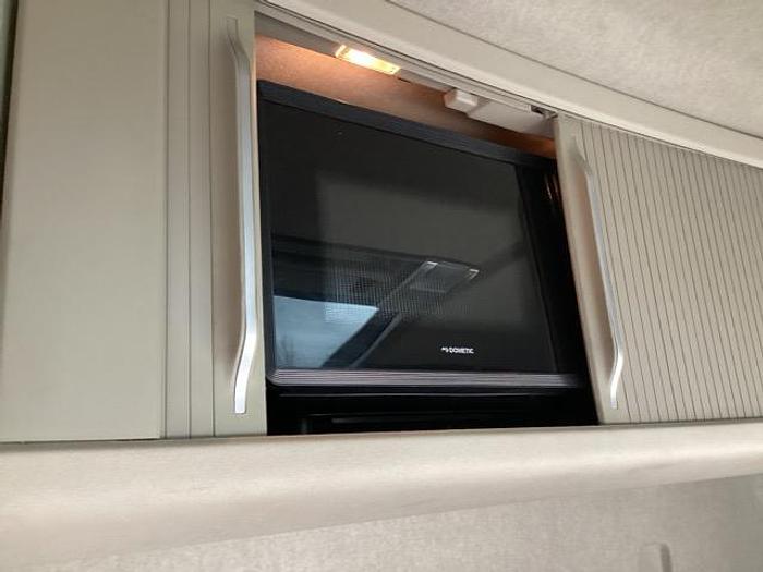 Used 2019 Volvo FH500 6x2 Midlift. Choice