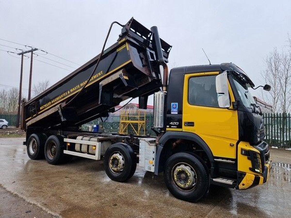 Used 2017 (17) Volvo FMX420 8x4 Steel Tipper