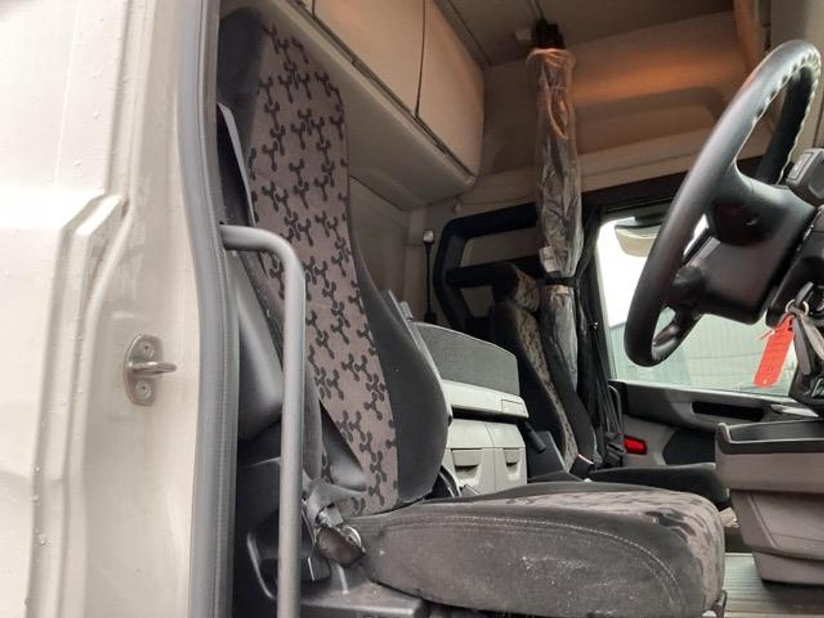Used 2023 Scania R560 6x2 Rear Lift