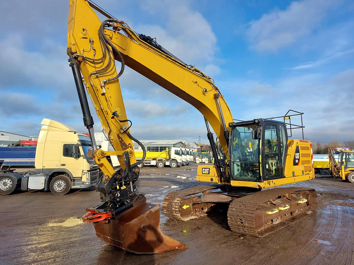 Used 2018 CAT 320