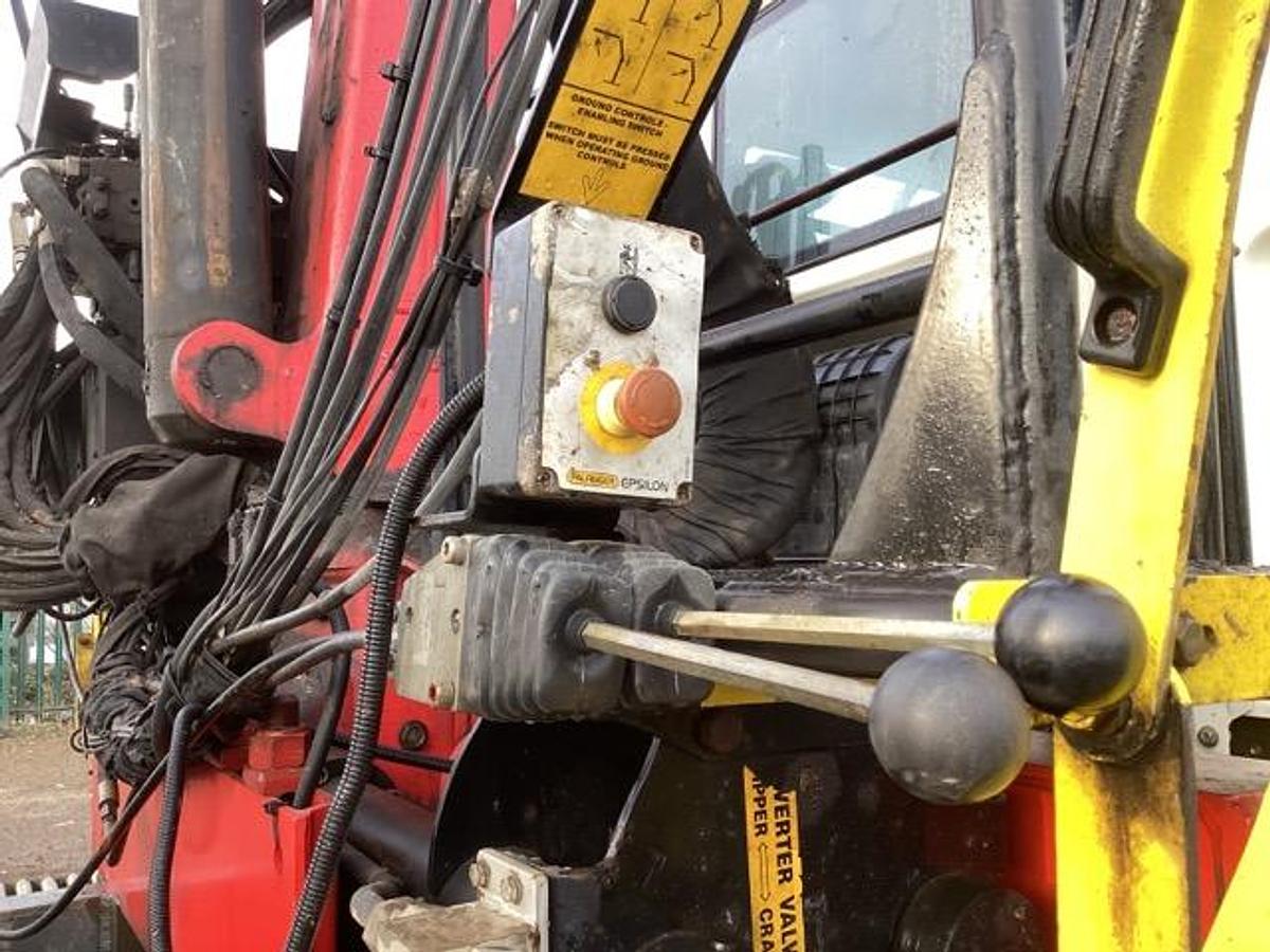 Used 2017 (67) DAF CF330 6x4 Tipper Grab