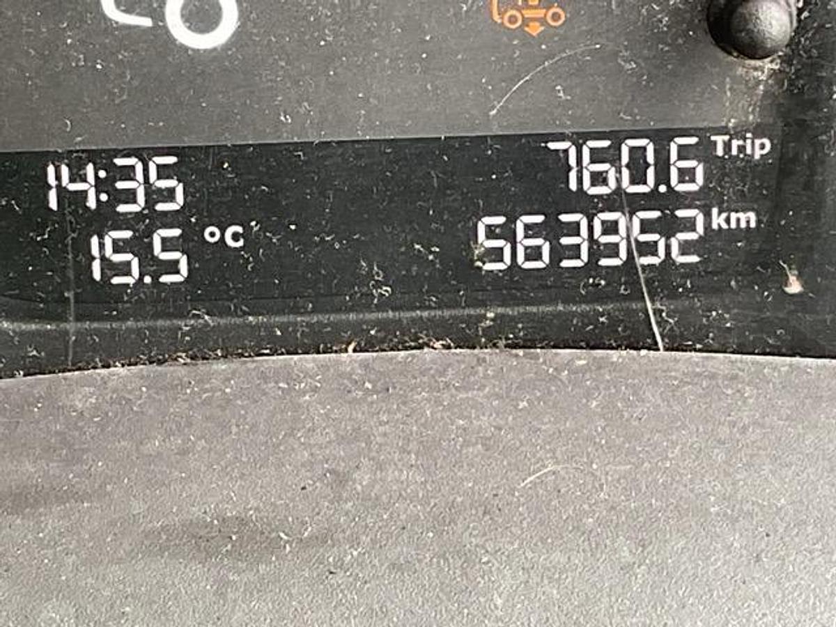 Used 2016 DAF CF440 4x2 Unit. Choice