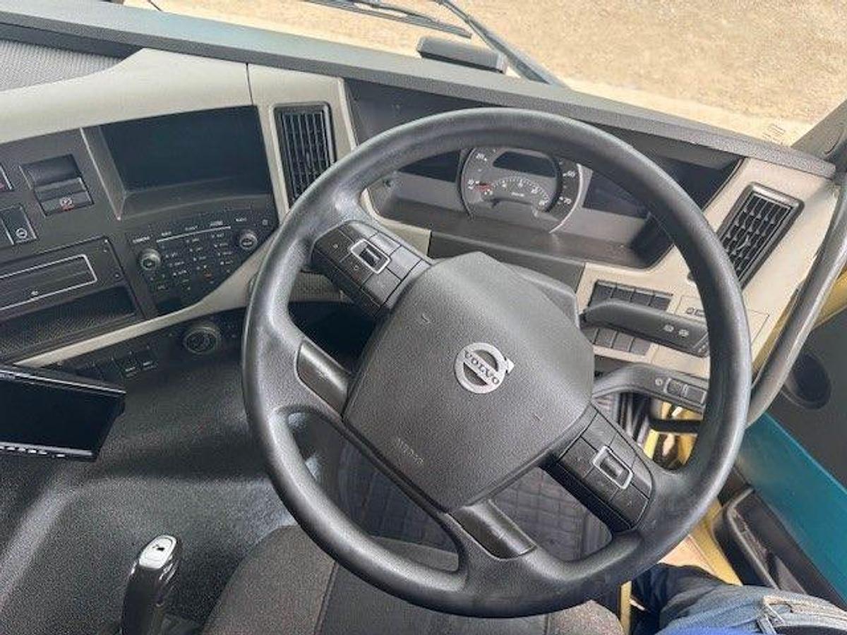 Used 2020 (20) Volvo FM460 G/T 6x2 Midlift