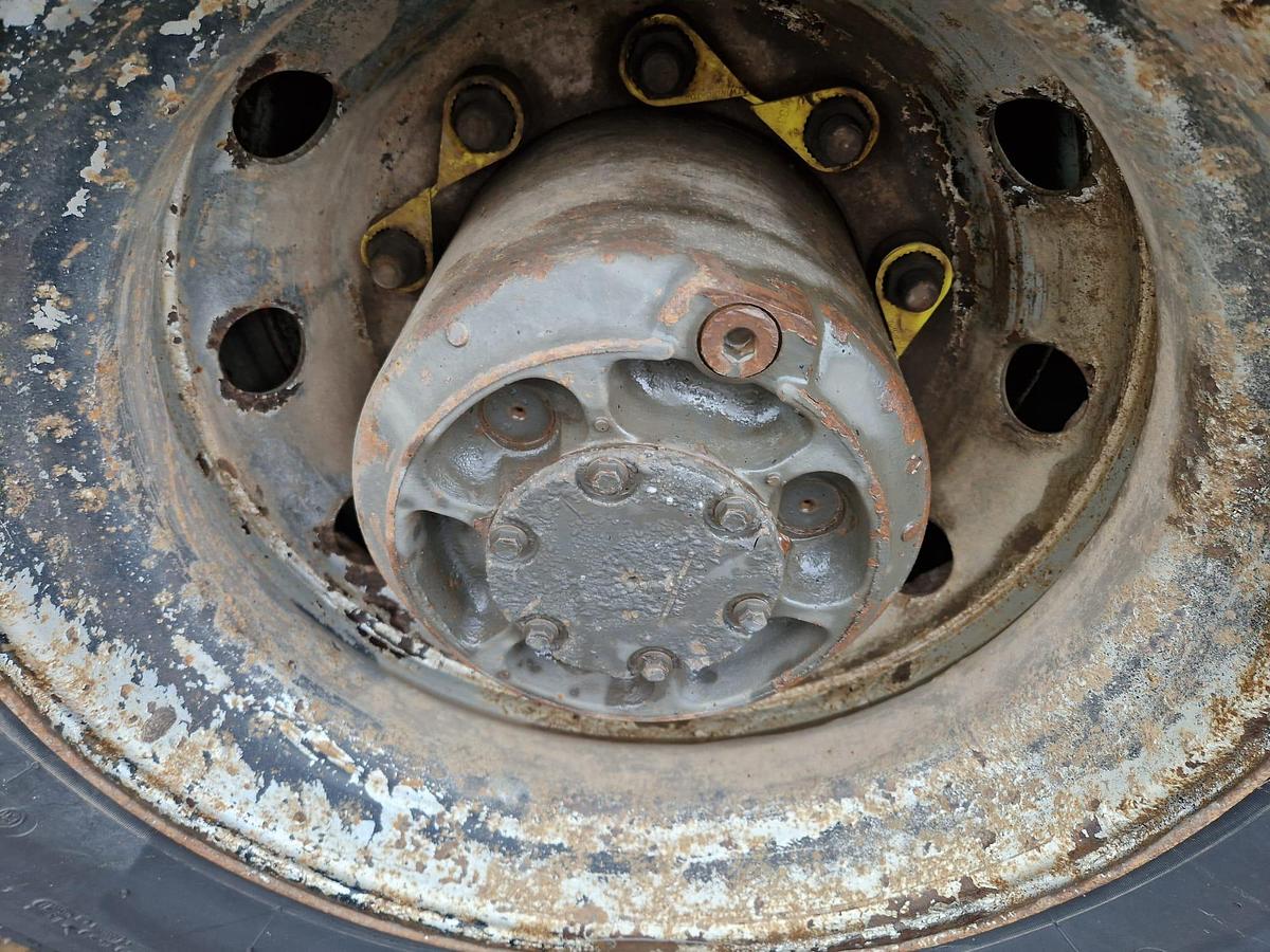 Used 2016 Volvo FMX420 8x4 Steel Tipper