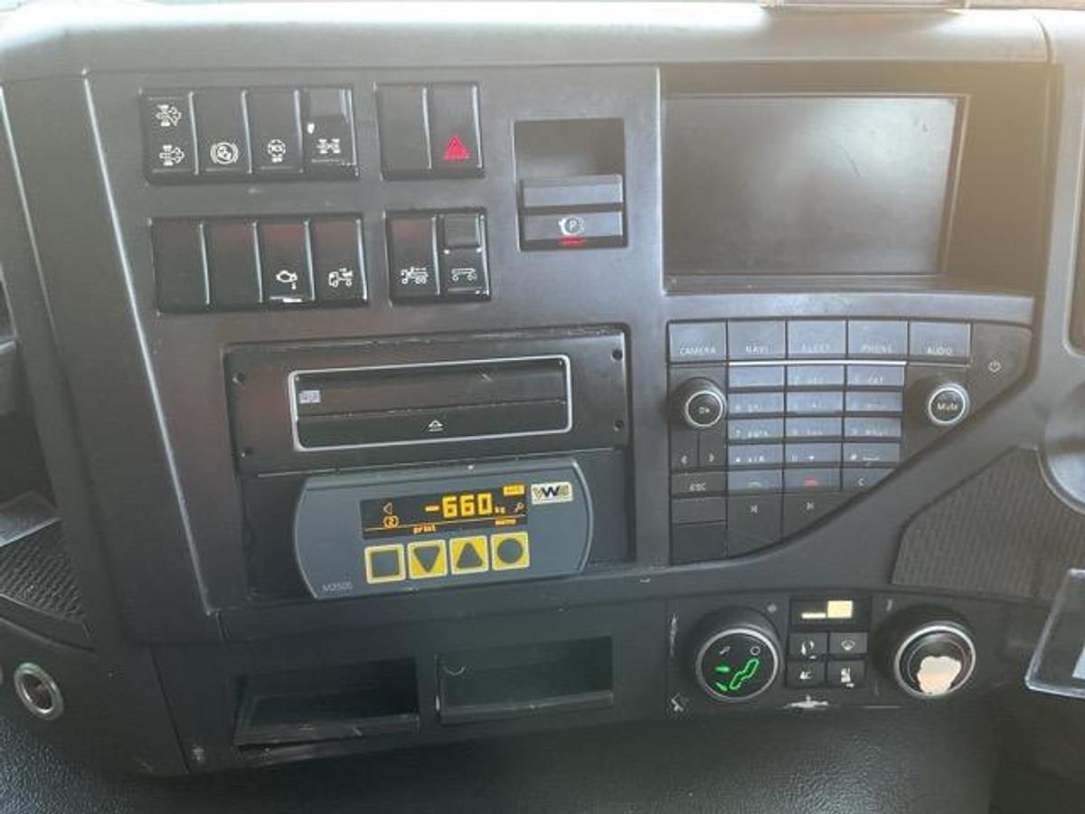 Used 2020 Volvo FMX420 8x4 Steel Tipper