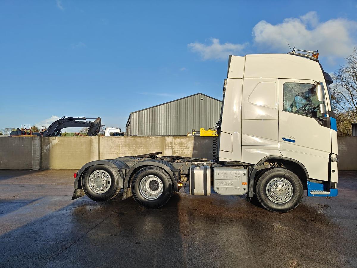 Used 2021 Volvo FH500 6x2 Tag Axle