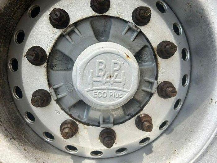 Used 2015 SDC Tri Axle Curtainsider Trailer