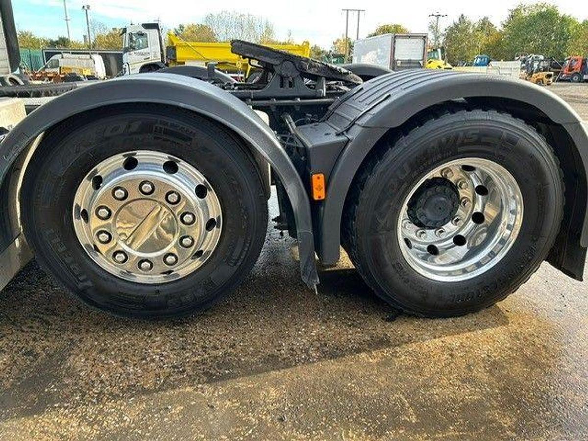 Used 2023 Iveco S-Way 570 6x2 Midlift