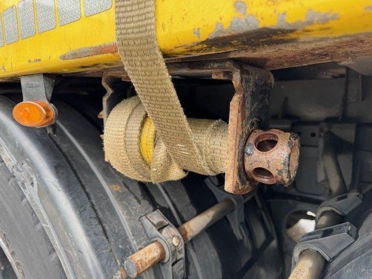 Used 2020 (70) DAF CF340 6x2 Rearlift 26T Flatbed