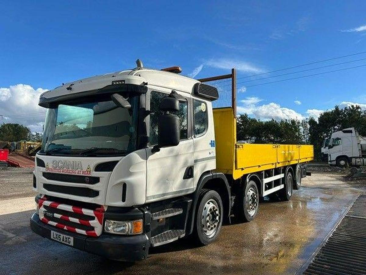 Used 2015 (15) Scania P320 8x2 Rearlft Dropside Flatbed