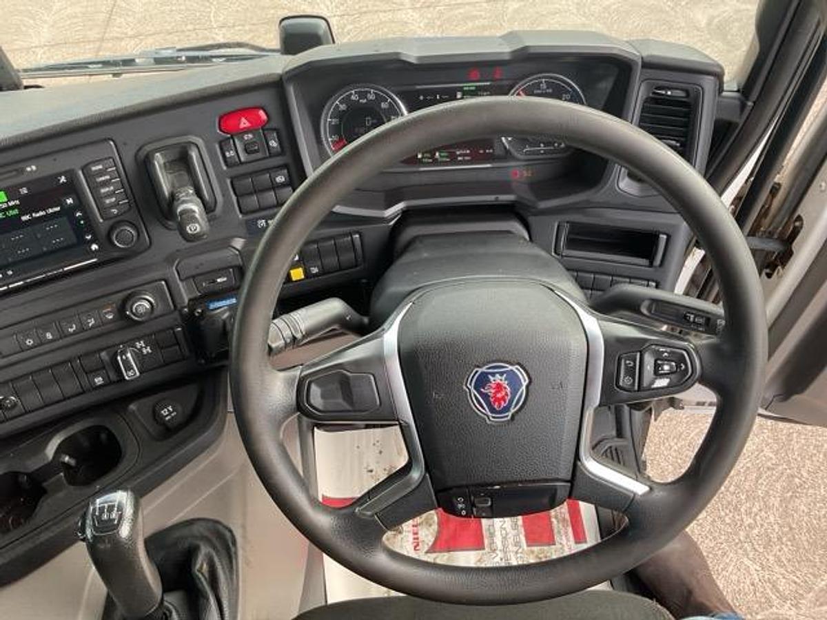 Used 2021 (21) Scania P410 XT 8x4 Steel Tipper Grab