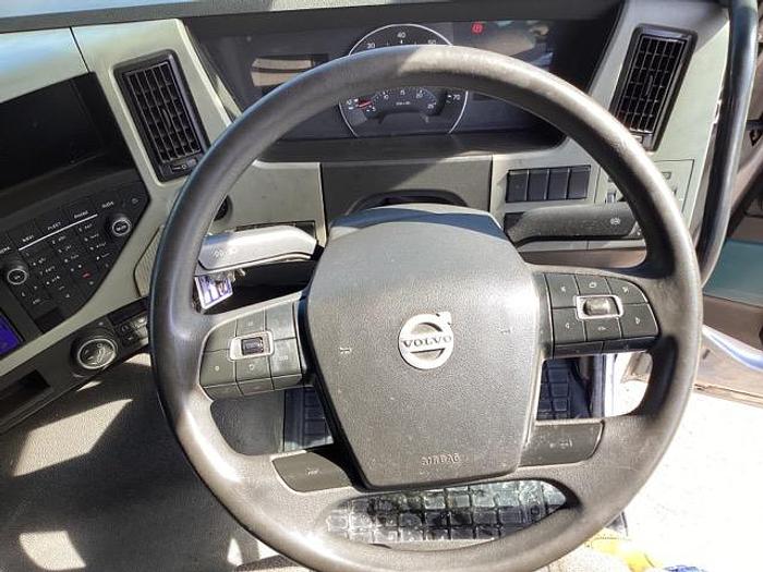 Used 2016 Volvo FM410 8x4 Steel Tipper