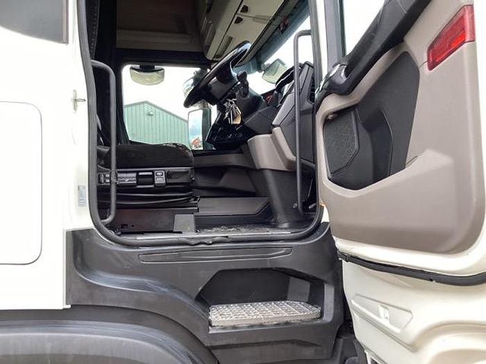 Used 2019 (19) Scania R450 6x2 Rearlift
