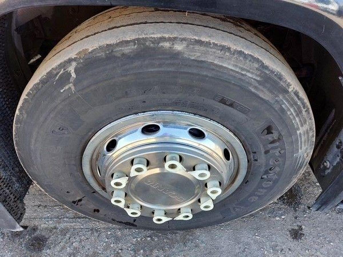 Used 2018 (18) Scania R520 V8 6x2 Rearlift