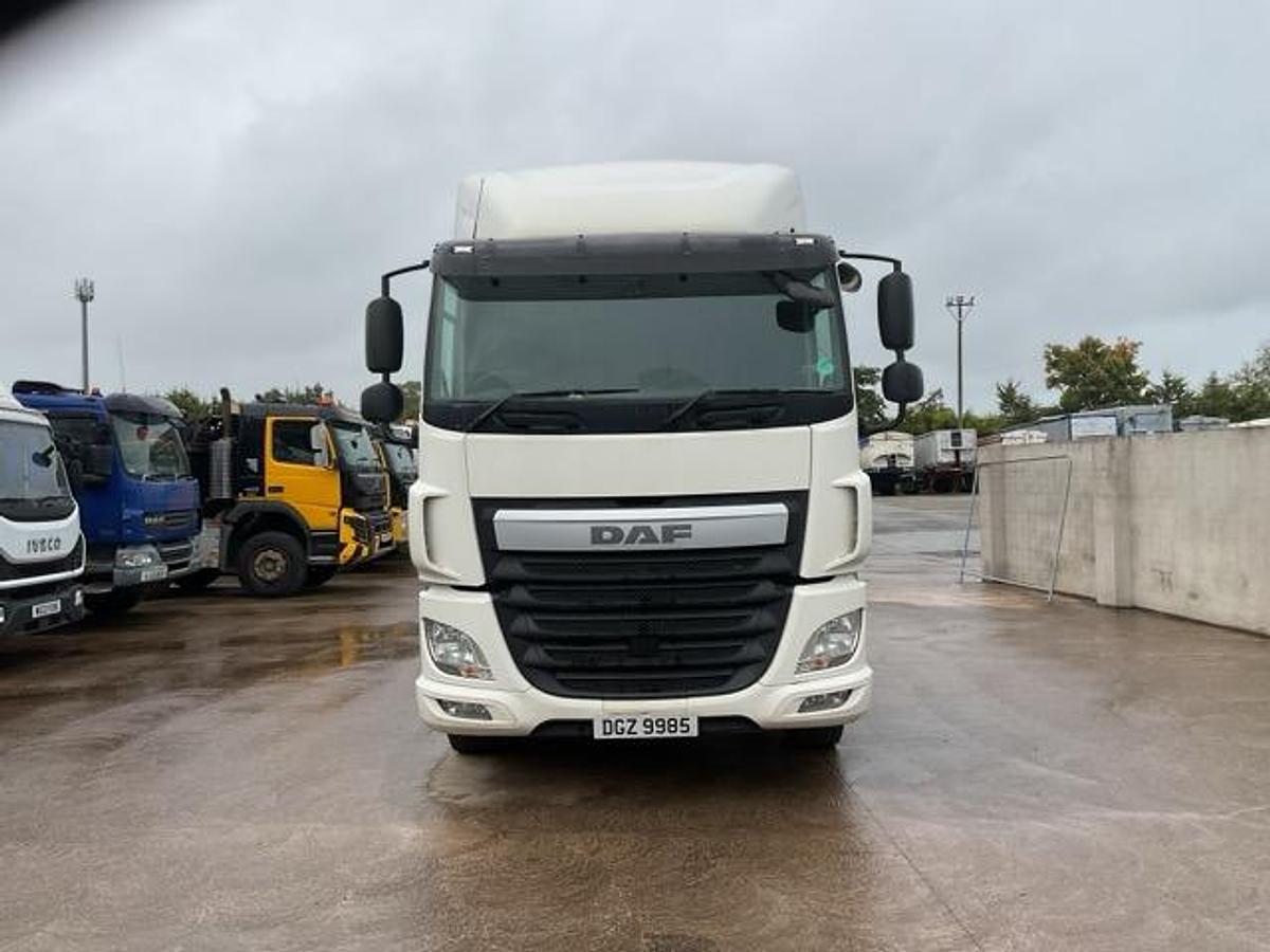 Used 2016 DAF CF440 4x2 Unit. Choice