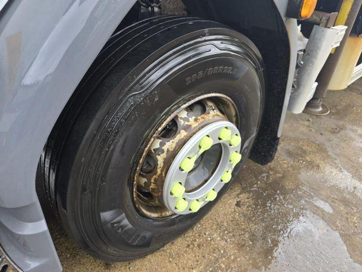 Used 2016 DAF LF250 4x2 18T Flatbed