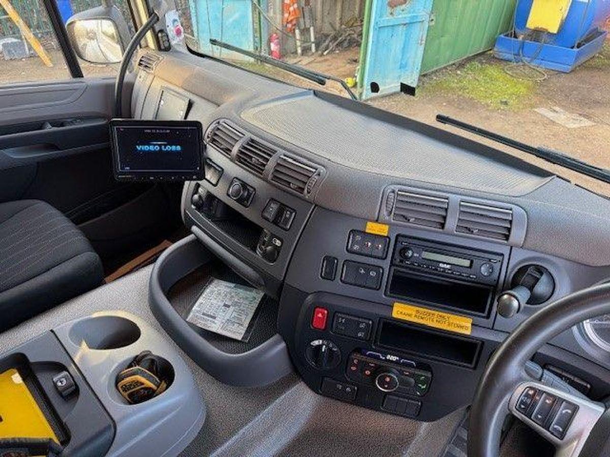 Used 2021 DAF CF450 8x2 Rearlift Beavertail