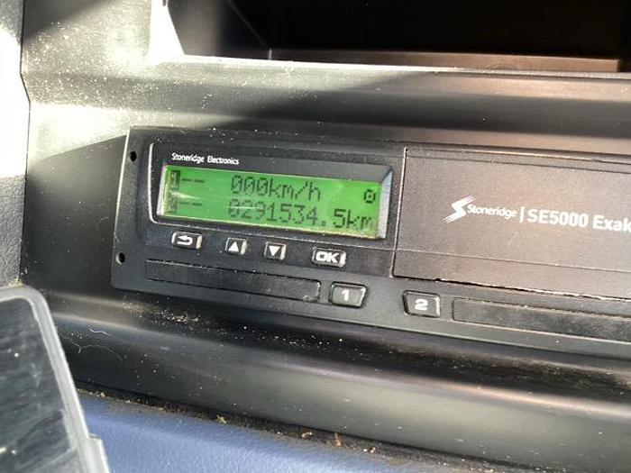 Used 2013 Hino 700 Series 8x4 Tipper Grab