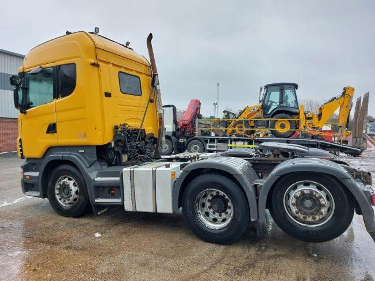 Used 2011 (11) Scania R480 6x2 Rearlift