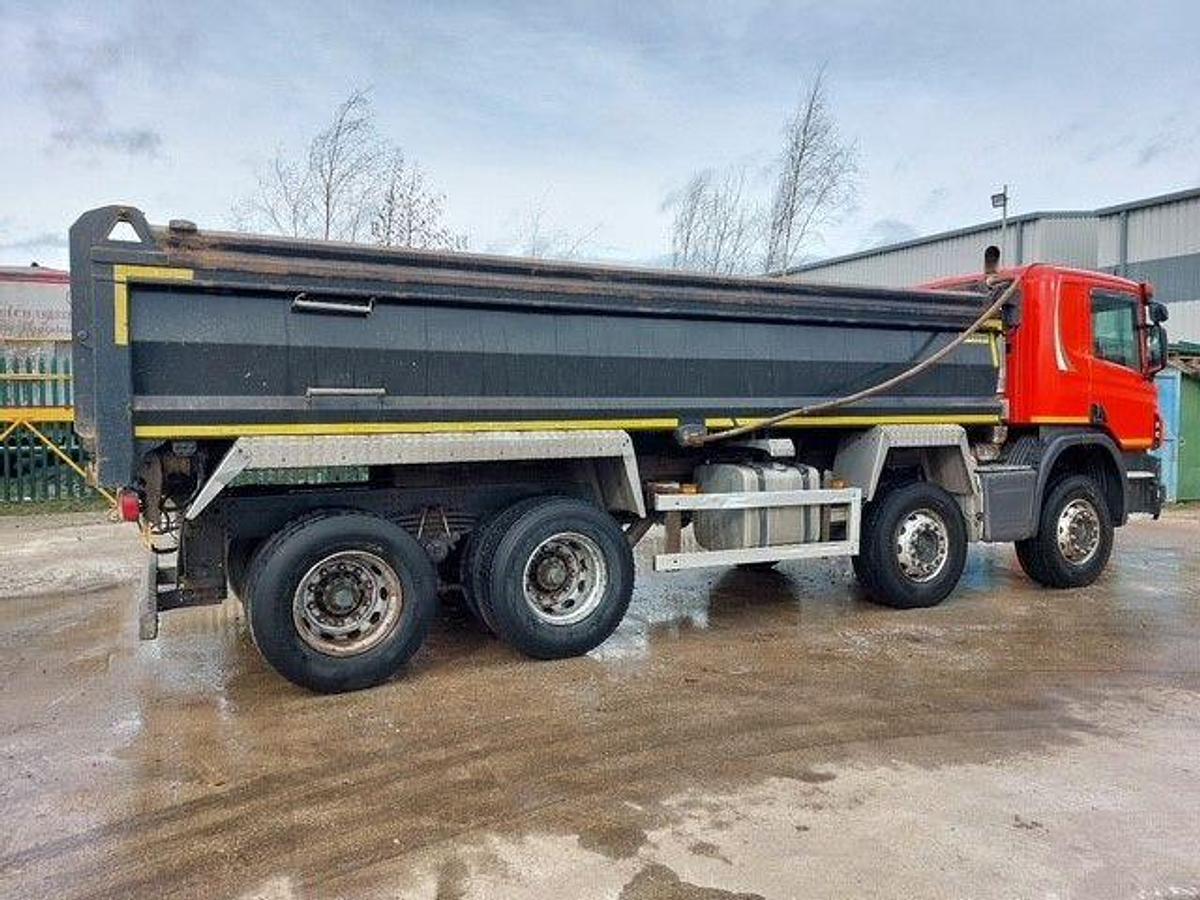 Used 2018 (18) Scania P410 8x4 Steel Tipper