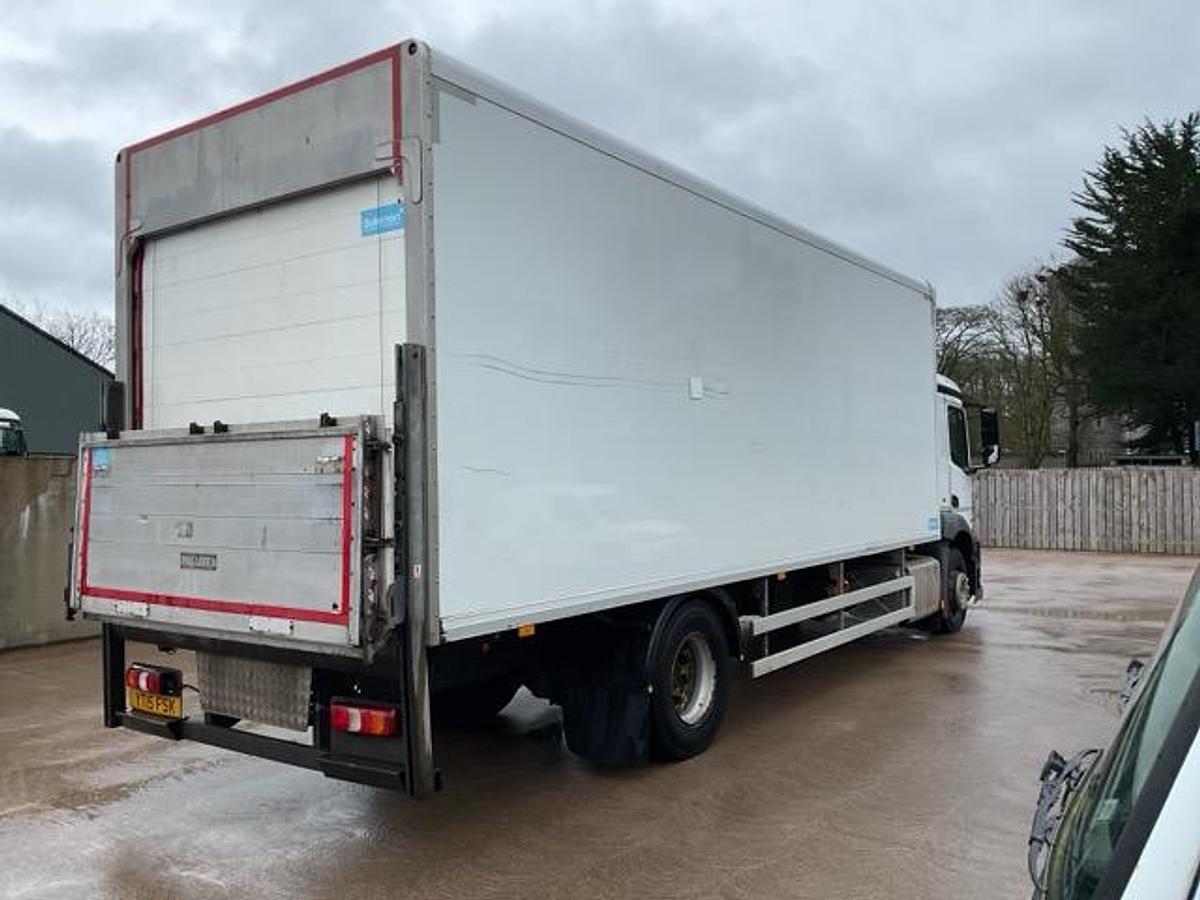 Used 2015 Mercedes 1824 Antos 4x2 Fridge