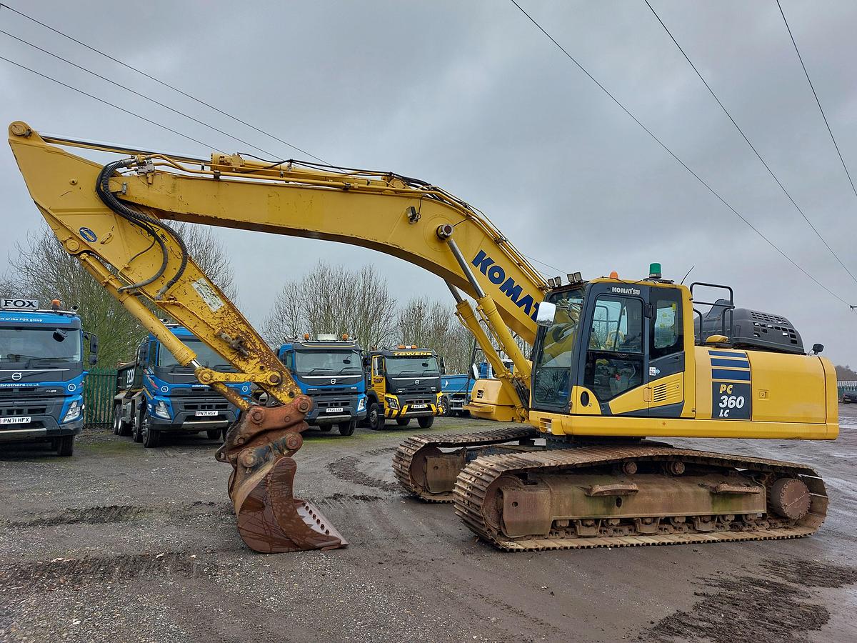 Used 2018 Komatsu PC360LC-11 Tracked Excavator