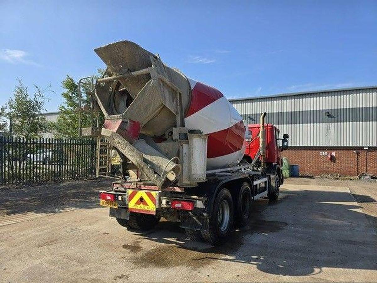 Used 2016 (16) Scania P320 6x4 Cocrete Mixer