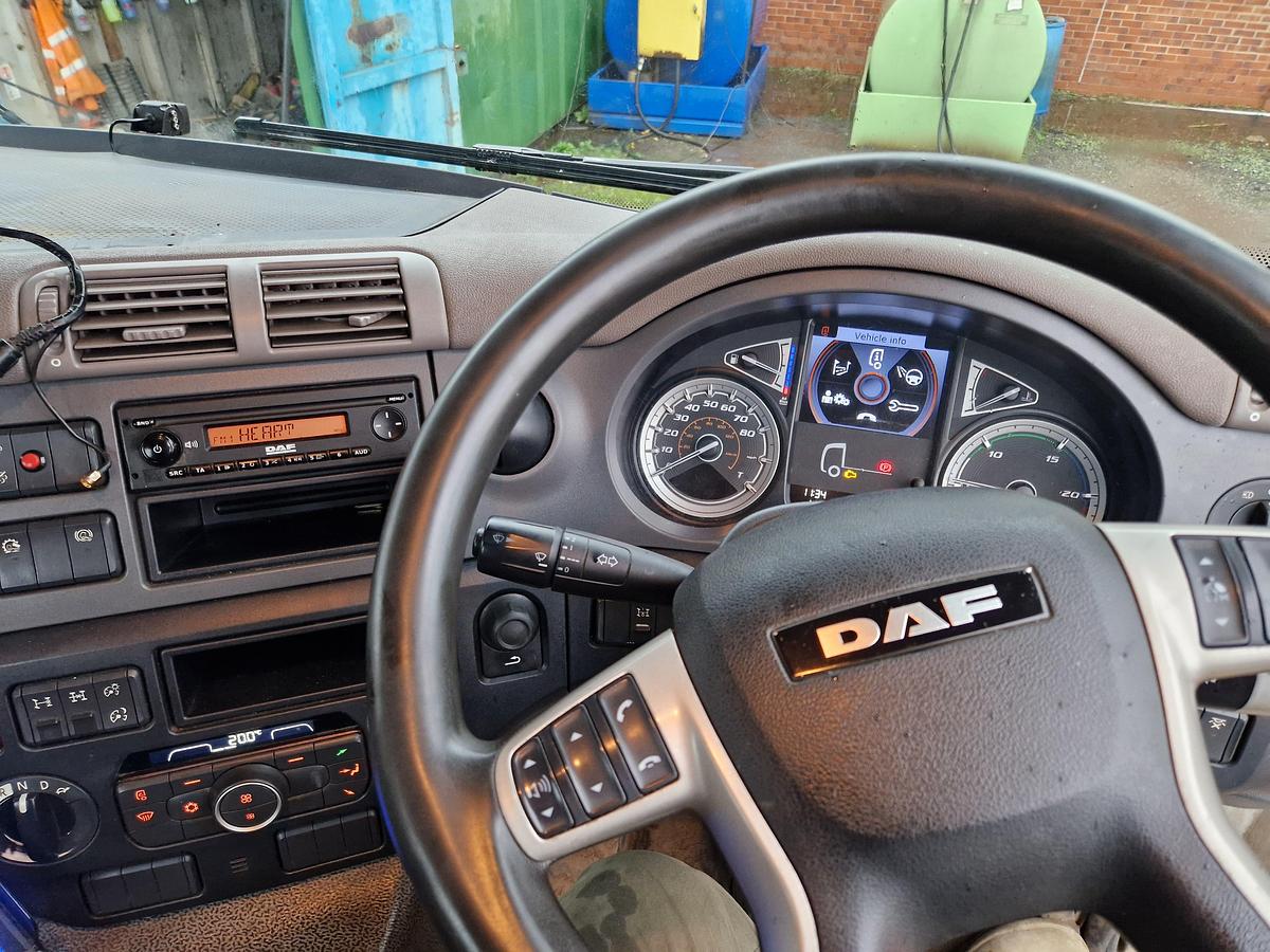 Used 2021 DAF CF370 6x4 Tipper Grab