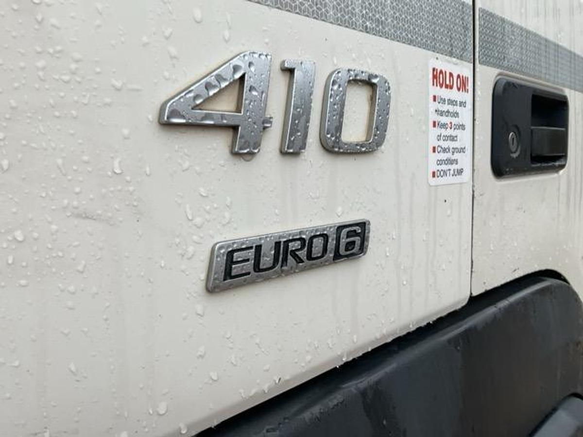 Used 2016 Volvo FM410 8x4 Tridem Mixer