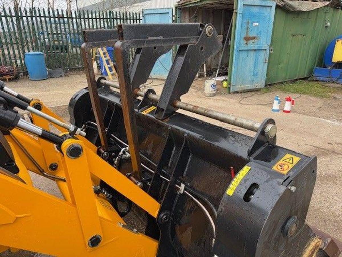 Used 2024 JCB 3CX Sitemaster Backhoe Loader