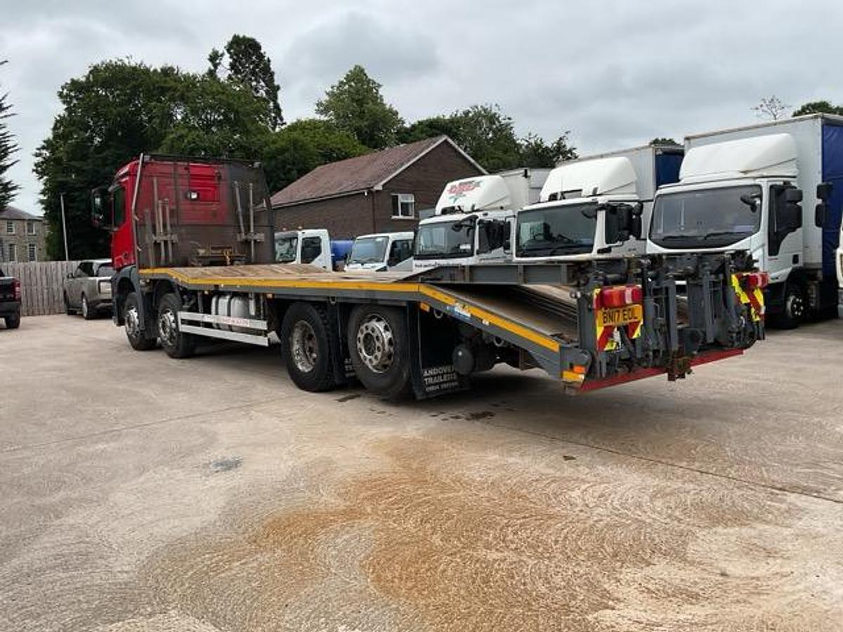 Used 2017 Mercedes Arocs 3240 8x2 Cheesewedge Beavertail