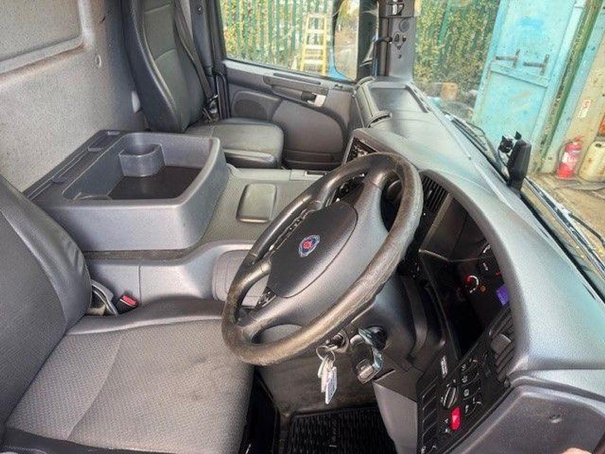 Used 2017 (17) Scania P250 4x2 18T Fridge