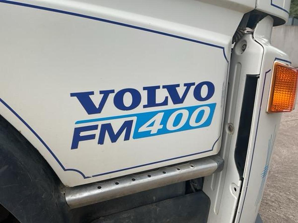 Used 2006 Volvo FM400 8x4 Tipper