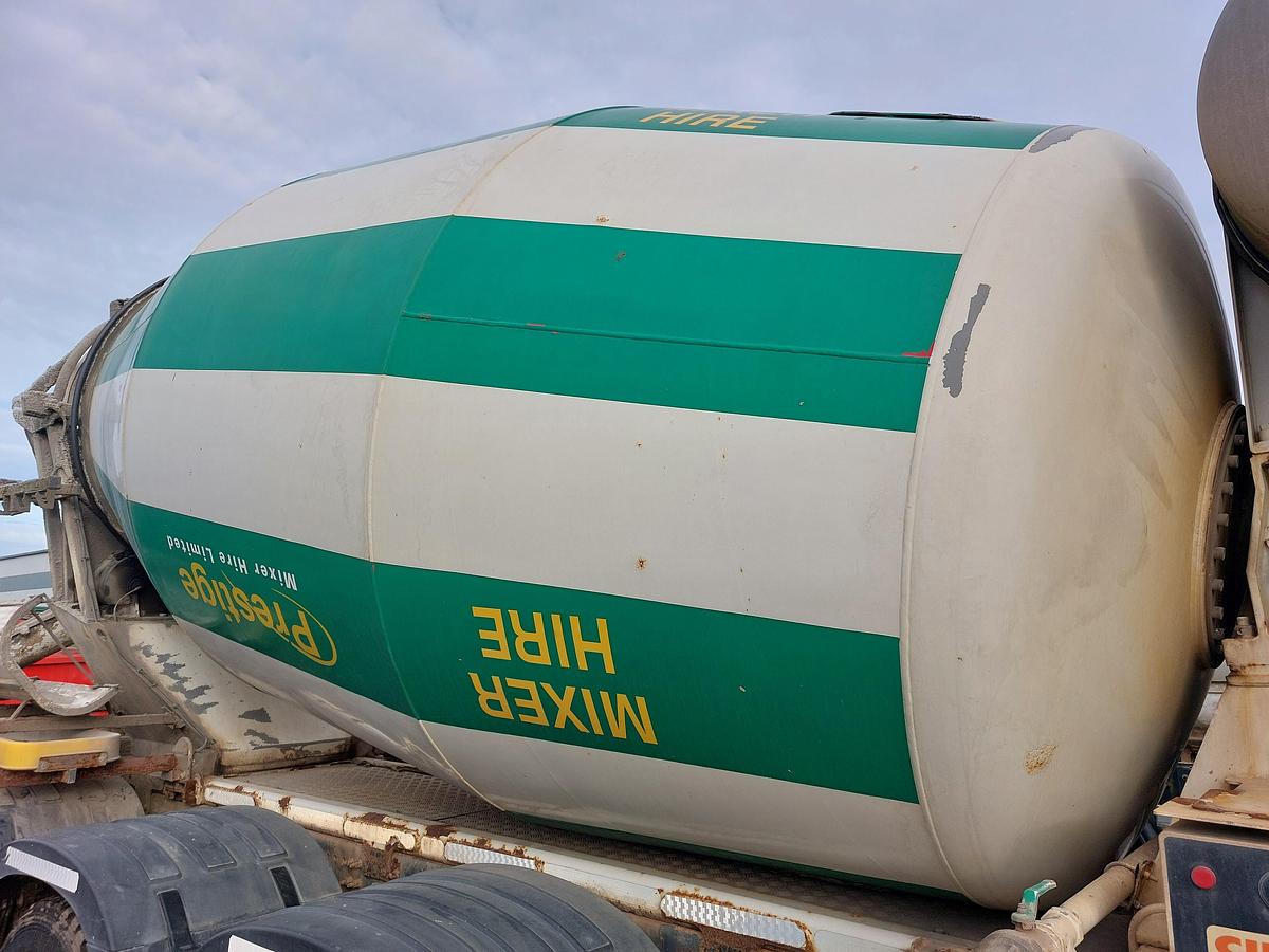 Used 2017 Volvo FH TRIDEM MIXER