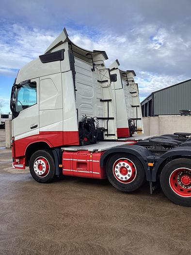 Used 2019 Volvo FH500 6x2 Midlift. Choice