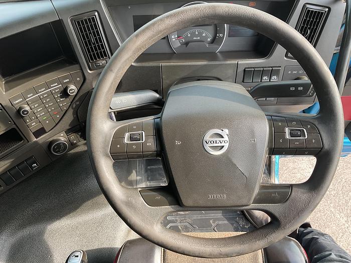 Used 2020 Volvo FMX420 6x2 Rearlift Tractor Unit