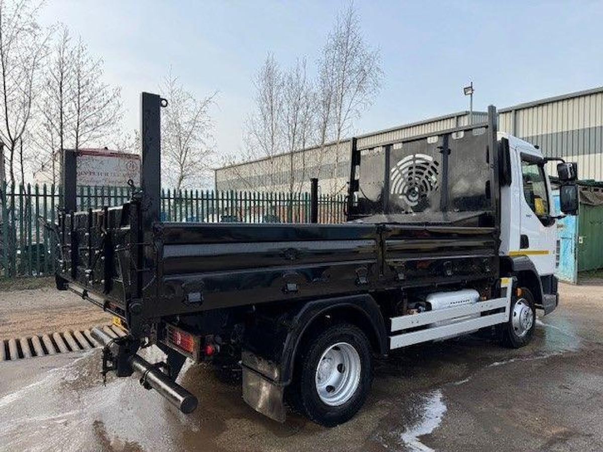 Used 2022 (71) DAF LF180 4x2 7.5T Dropside Tipper