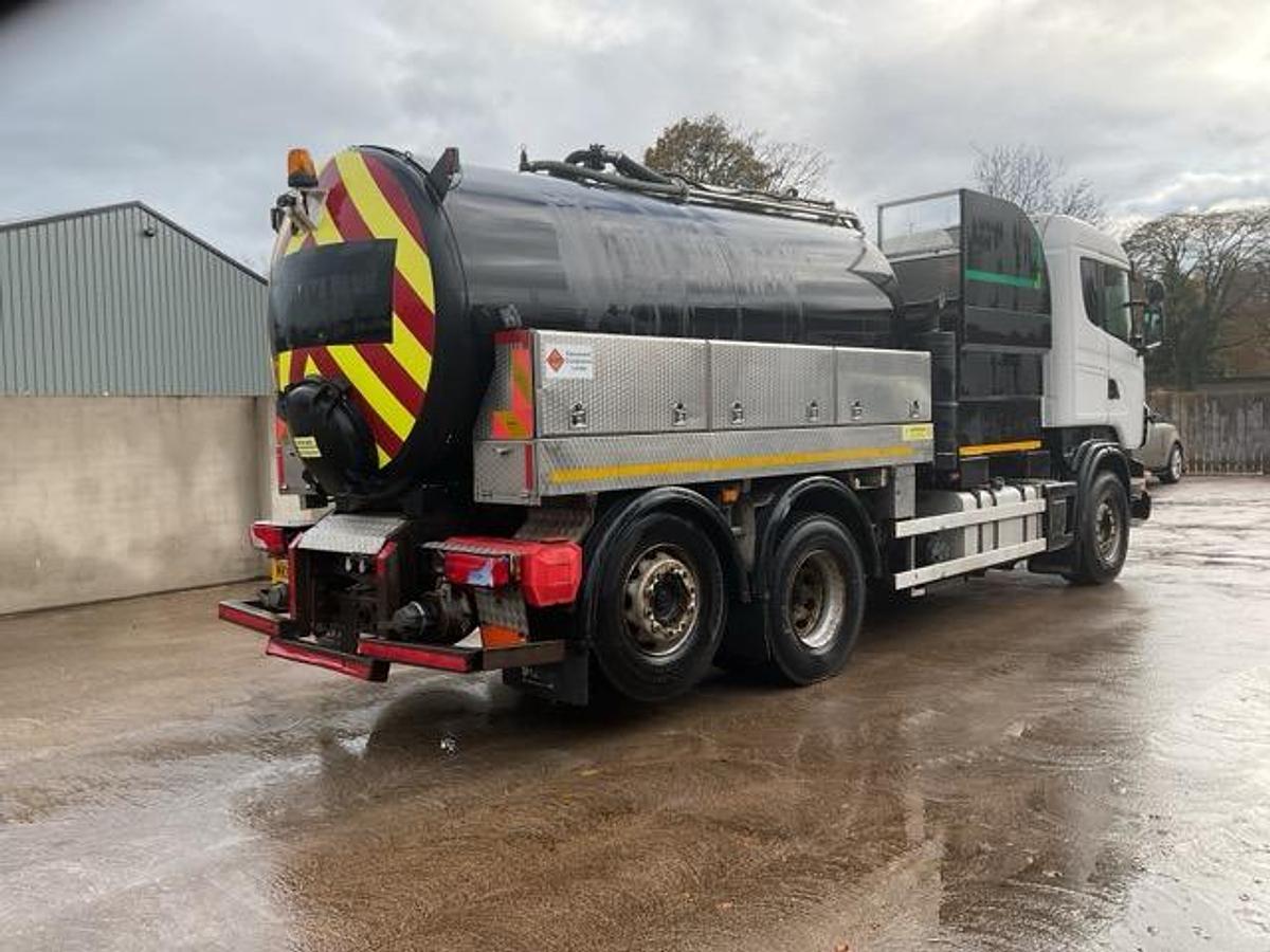 Used 2011 Scania R400 6x2 Fuller Vacuum Tanker