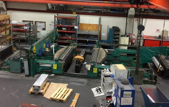 400 Ton Cyril Bath VTL400CJ Sheet Stretch Forming Press