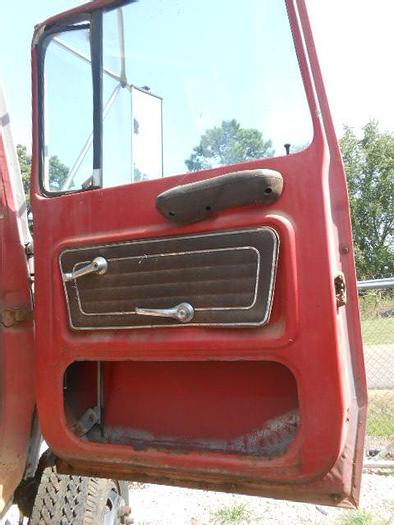 Used 1975 FORD 9000