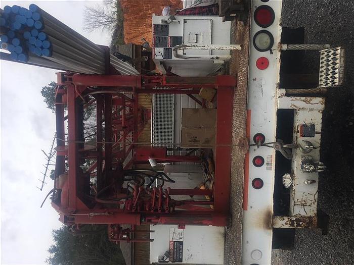 Used 1996 Chevy 3500 Pump Hoist Rig