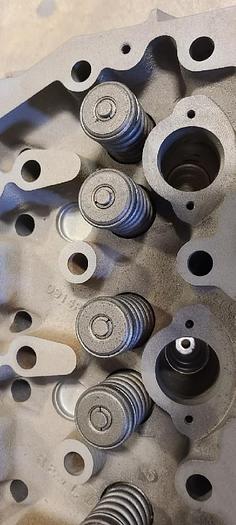 Used INTERNATIONAL DT 466E