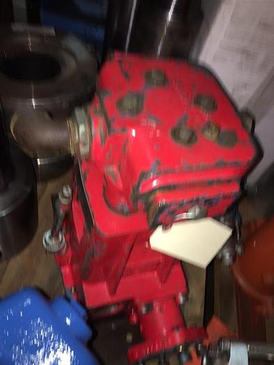 Used FMC (BEAN) E0413C 4 CYLINDER PUMP WITH SPLINED SHAFT