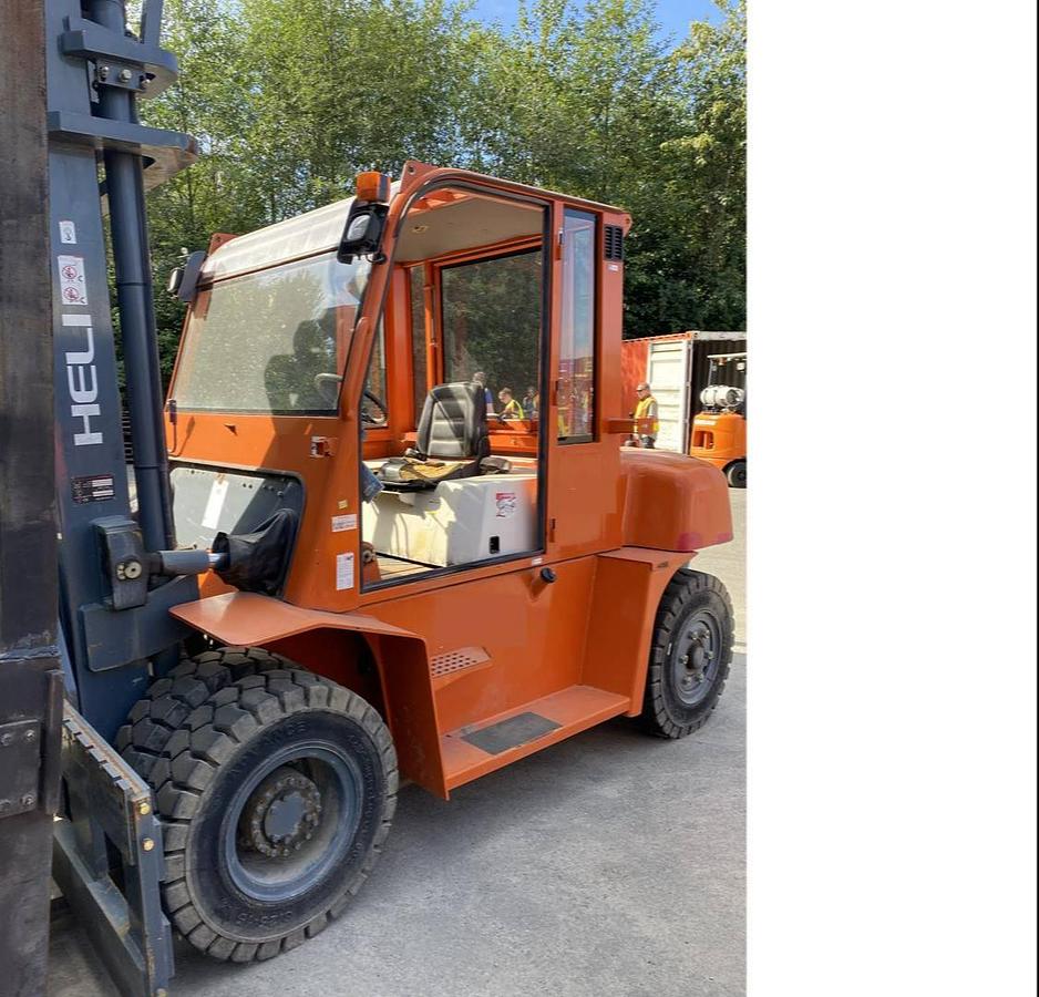 CSA-certified diesel forklift | 15,000 lb | triple mast | Cummins 6BT engine | pneumatic tires | outdoor spec | Premier Lift Brampton ON