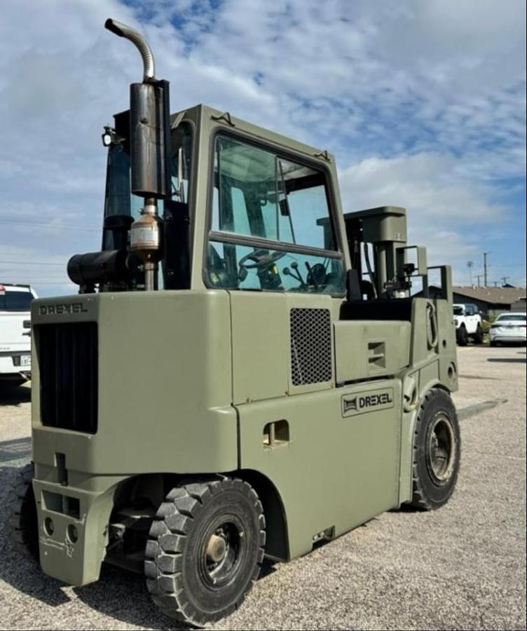 Drexel R60SL – rear angle view – full cab, counterweight, solid pneumatic tires – CSA/UL certified diesel swing mast forklift – Brampton ON