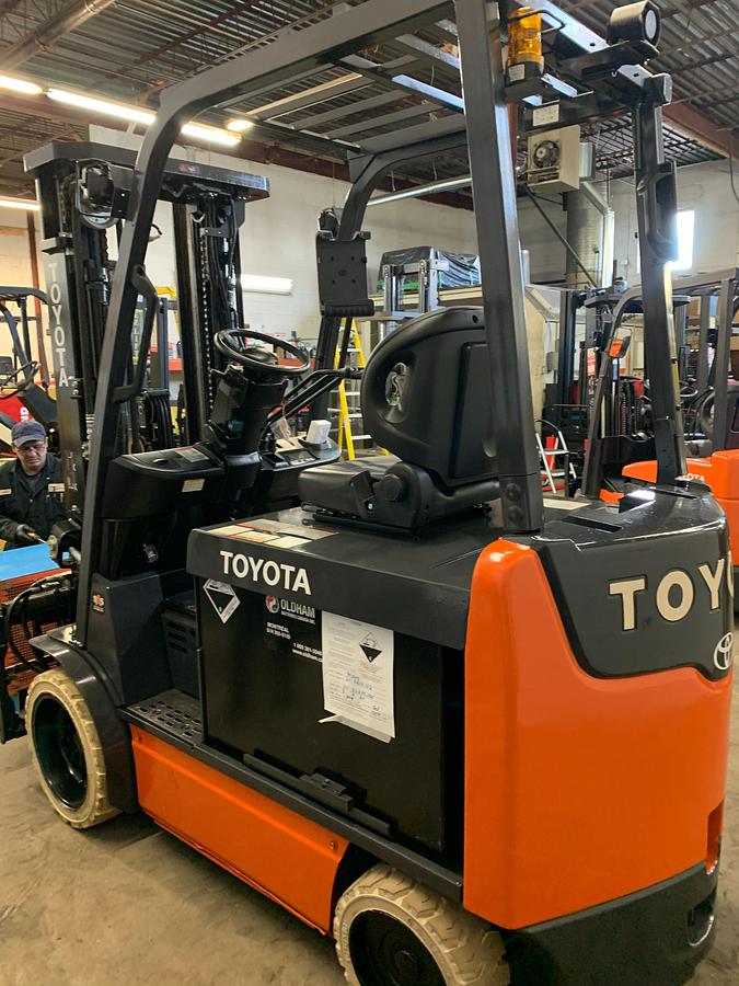 Toyota 8FBCU32 electric forklift — opposite rear side angle view