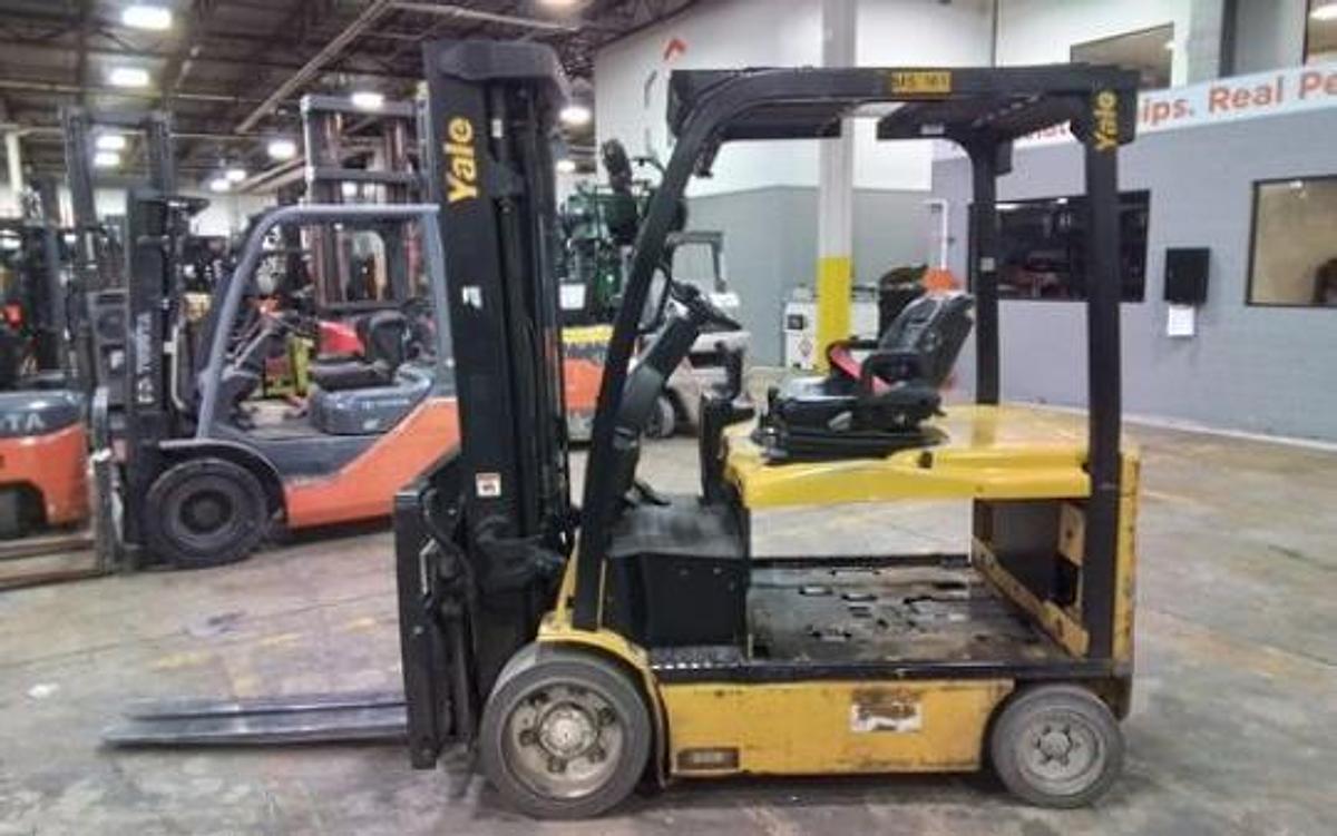 Opposite side view showing battery compartment and CSA-certified chassis