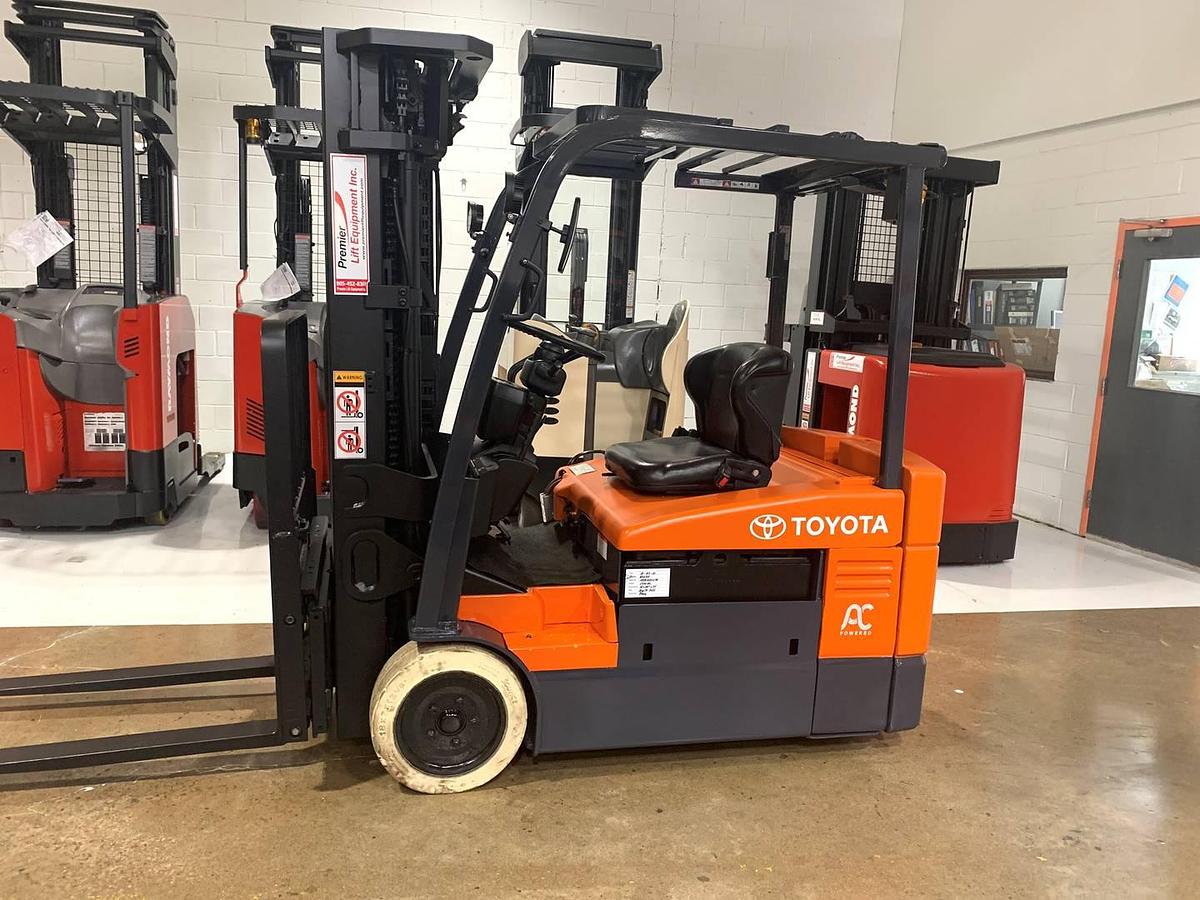 2011 Toyota 7FBEU18 CSA electric forklift Brampton 3500 lb 258” quad mast side shift 3-wheel UL/EE rated freezer-compatible export-certified